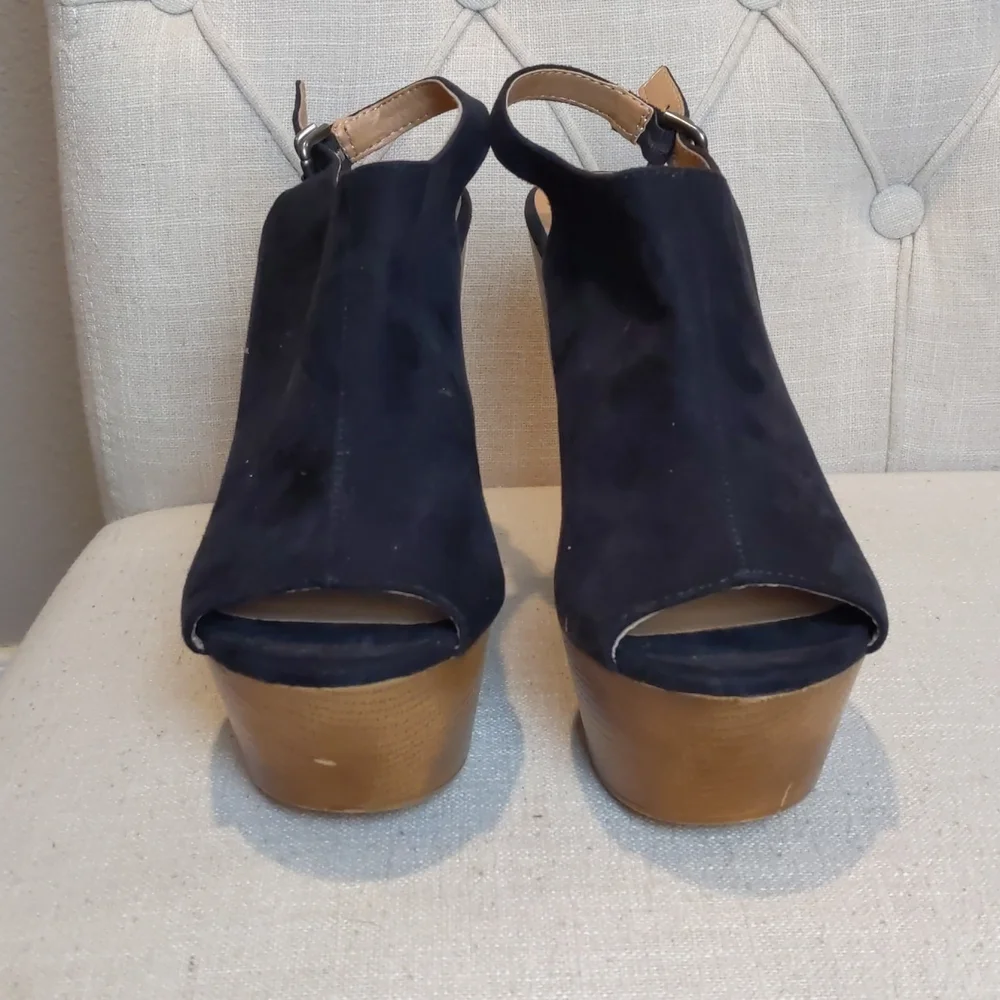 Zigi Soho Black Wedges